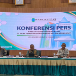 Direktur Bank Kalbar, Rokidi yang menyatakan penurunan TKD justru membuka peluang pembiayaan bagi bank daerah untuk membantu pemerintah kabupaten dan kota dalam menjaga kesinambungan pembangunan.