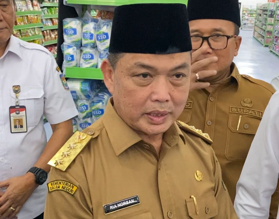 Gubernur Kalbar Ria Norsan