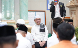 Subuh Berjamaah Bersama Warga Sintang, Gubernur Norsan Sampaikan Pesan Penguat Iman