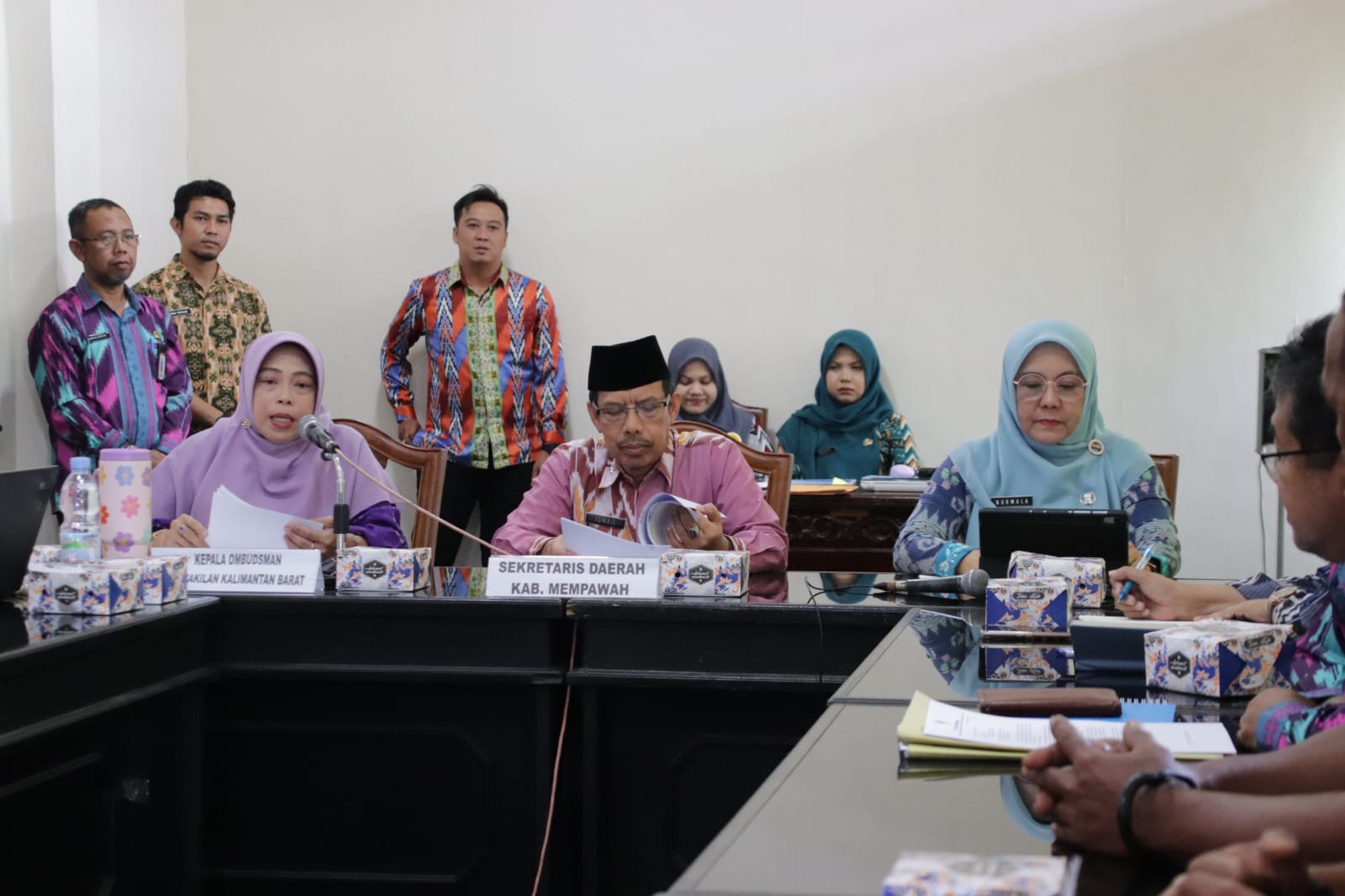 Sekda Mempawah Lepas Kontingen Mini Soccer ASN ke Piala Gubernur Cup 2026