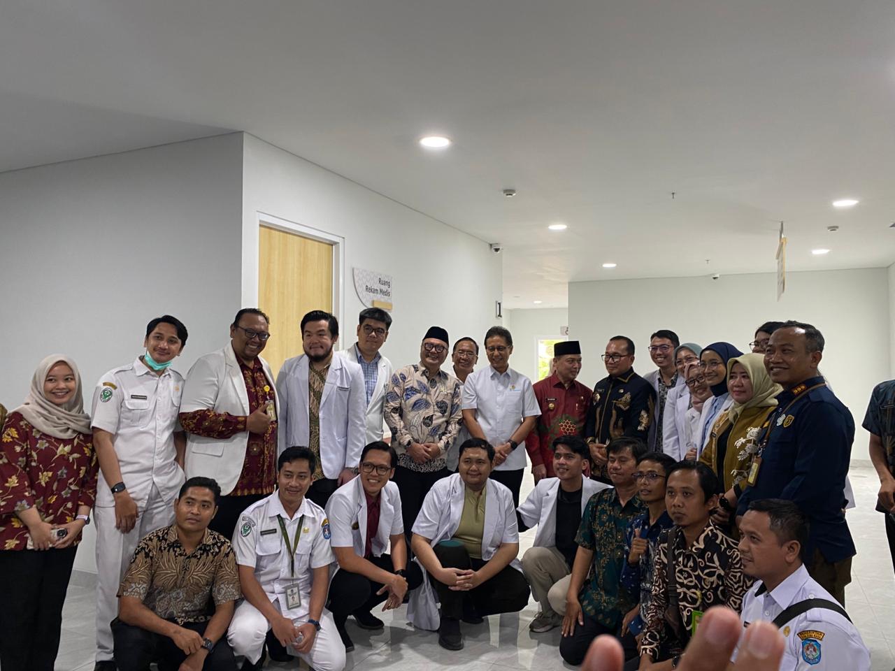 Gubernur Kalbar Ria Norsan Dampingi Menkes Tinjau RSUD TBSI Kubu Raya