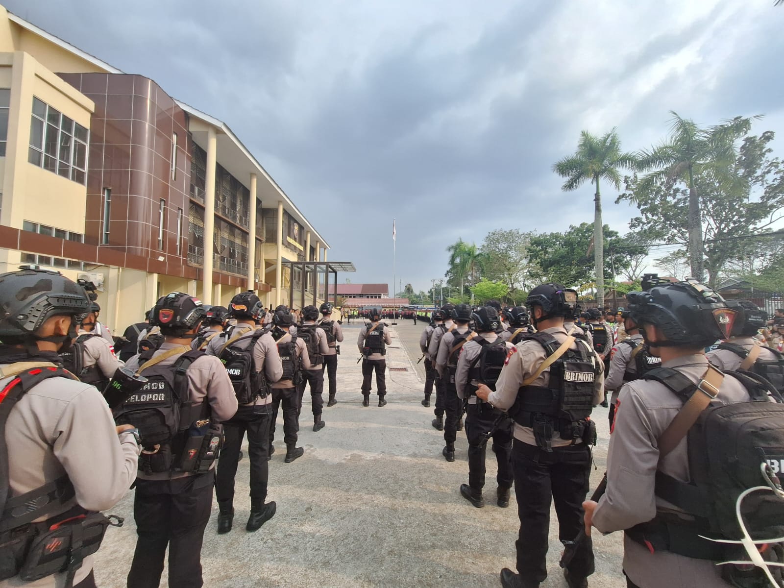 1.005 Personel Amankan Pawai Obor dan Malam Imlek 2577 di Pontianak