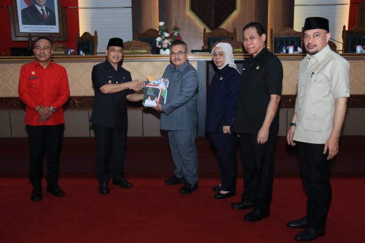 Gubernur Kalbar Tekankan Sinergi dan Kinerja Pelayanan Publik di LKPJ 2025