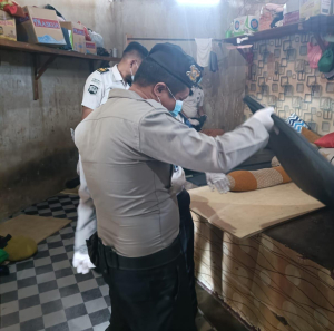 Wujudkan Pemasyarakatan Bersih, Lapas Singkawang Konversi Ikrar Petugas Menjadi Aksi Razia Gabungan