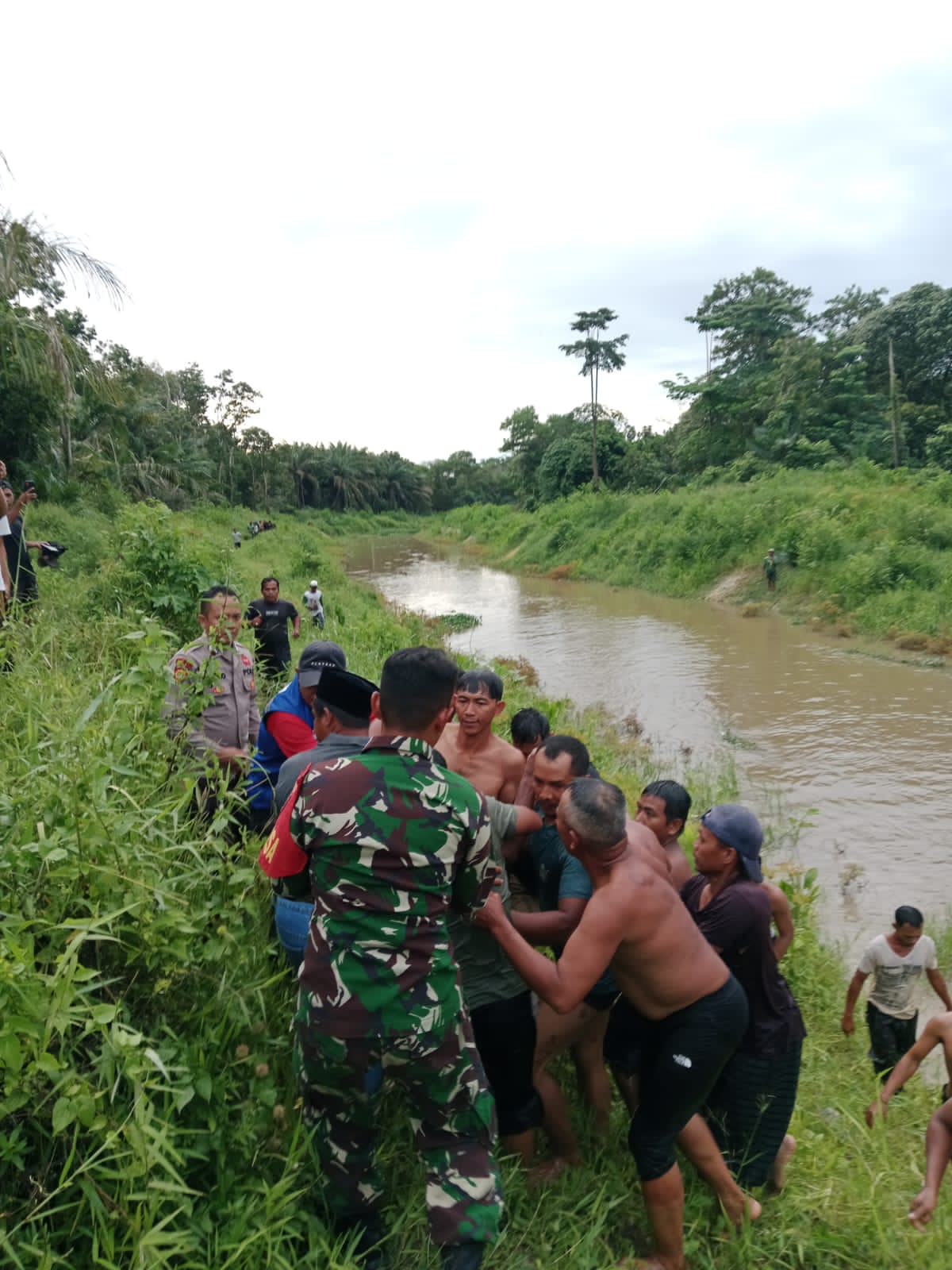 Warga Harapkan Perbaikan Jembatan Pertanian Usai Seorang Petani Sayur Meninggal Tenggelam