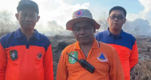 BPBD Kalbar Kerahkan Lima Tim Gabungan Padamkan Karhutla di Rasau Jaya, Minta Dukungan Operasi Udara