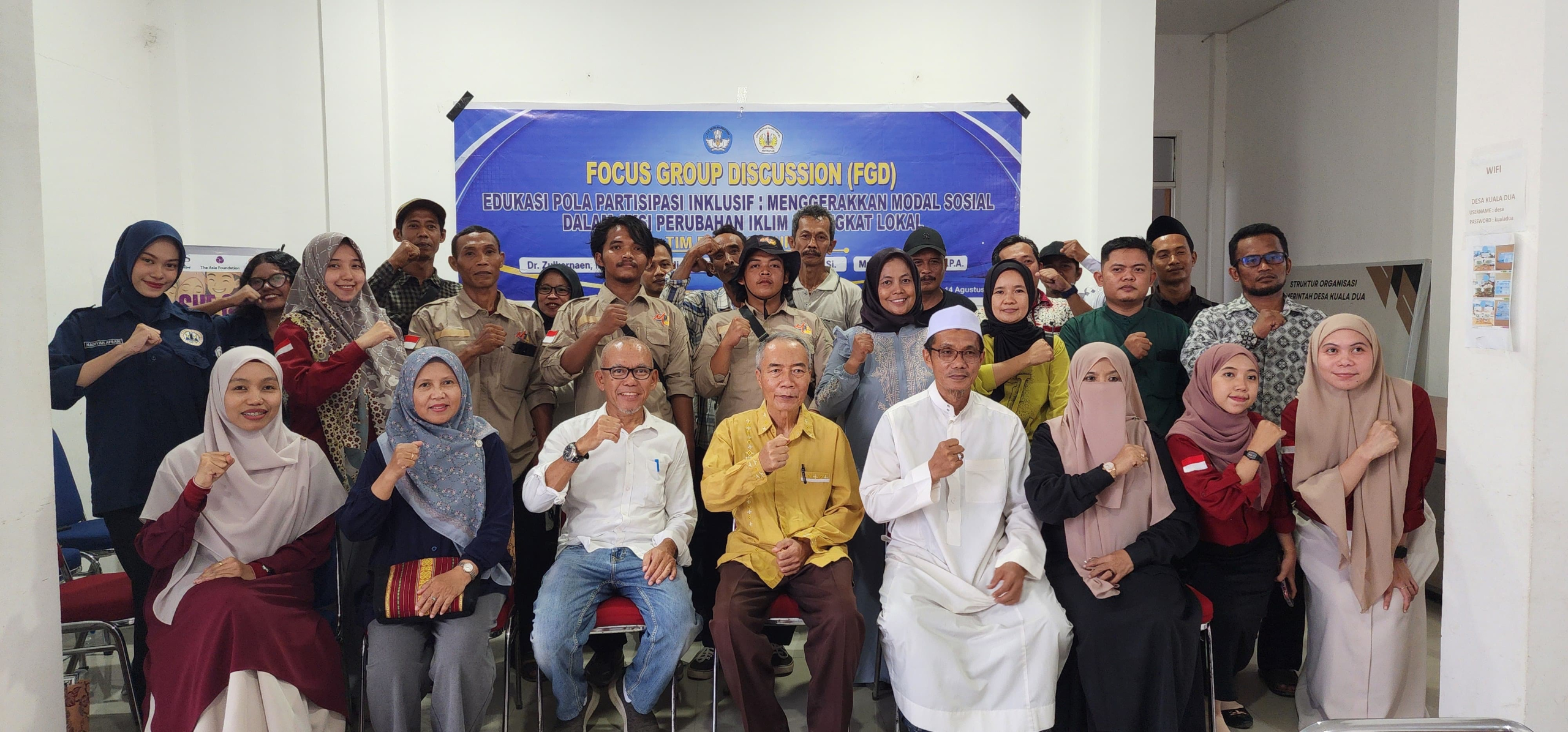Tim PKM FISIP Untan Dorong Modal Sosial Warga Kuala Dua Hadapi Karhutla