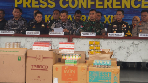 5 Truk Diamankan di Pelabuhan Dwikora Pontianak, Bawa 23,6 Juta Batang Rokok