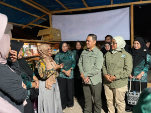 Norsan Siapkan Dukungan untuk Dapur Umum Relawan dan Petugas Karhutla Bukit Peramas